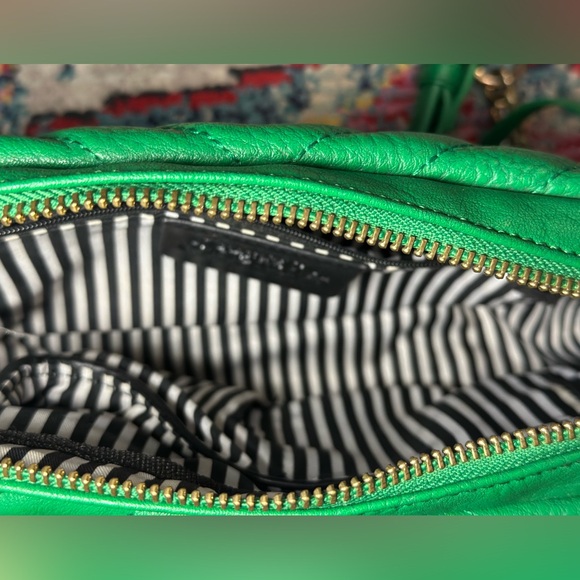 Green Quilted Crossbody Bag - Picture 2 of 7